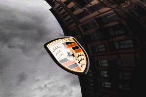 sprzedaż niezamortyzowanego w pełni samochodu