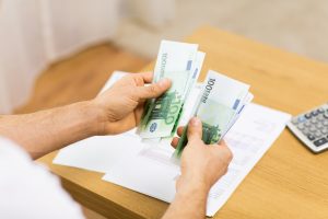 jaki kurs walut dla kosztów i przychodów VAT?