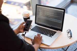 jak forma opodatkowania wpływa na podatek programisty