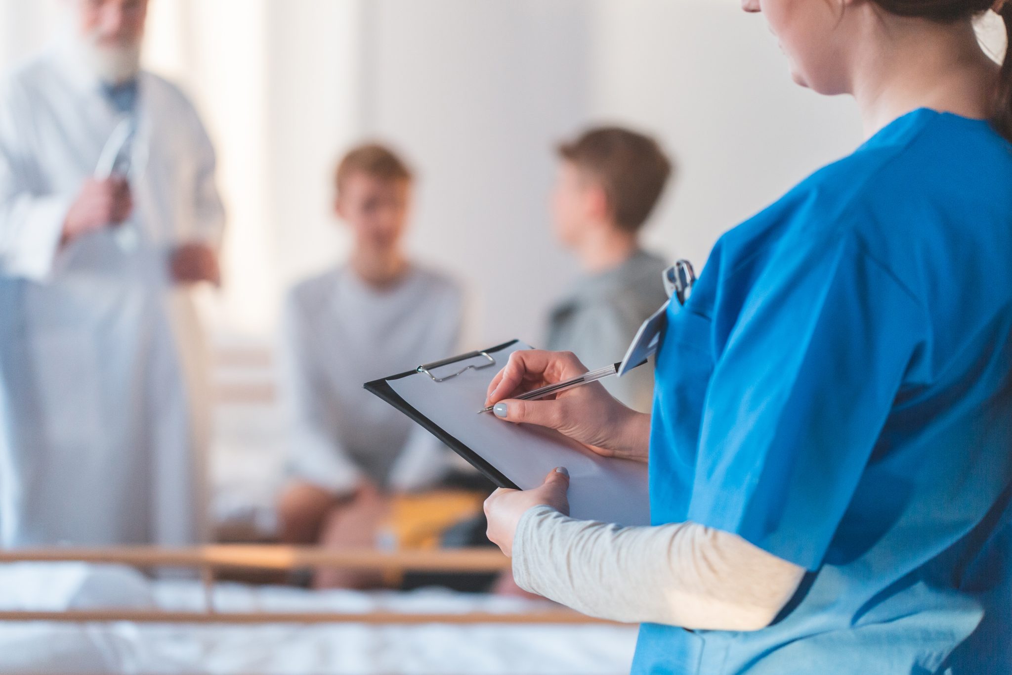 Dni wolne za oddanie krwi – dla pracownika i przedsiębiorcy. Jak rozliczyć?